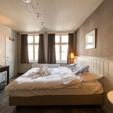 Hotel Leopold 2*